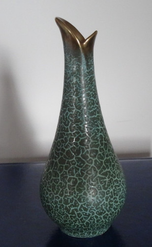 Green crackle glaze - green, pottery