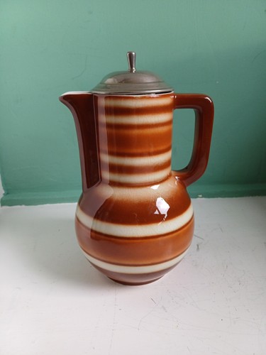 Chocolate jug with metal - , lid